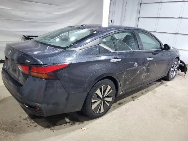 2022 NISSAN ALTIMA SV  