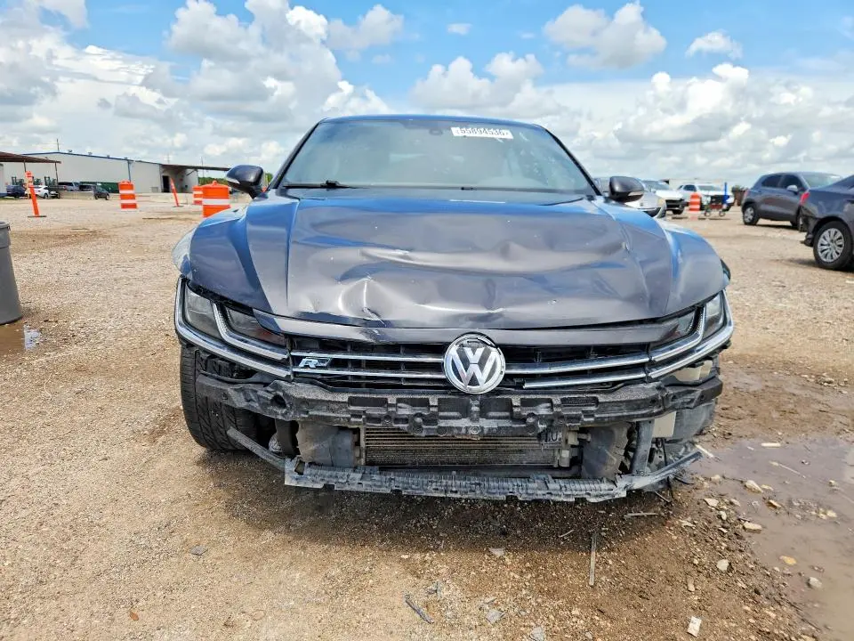 2019 VOLKSWAGEN ARTEON SE  