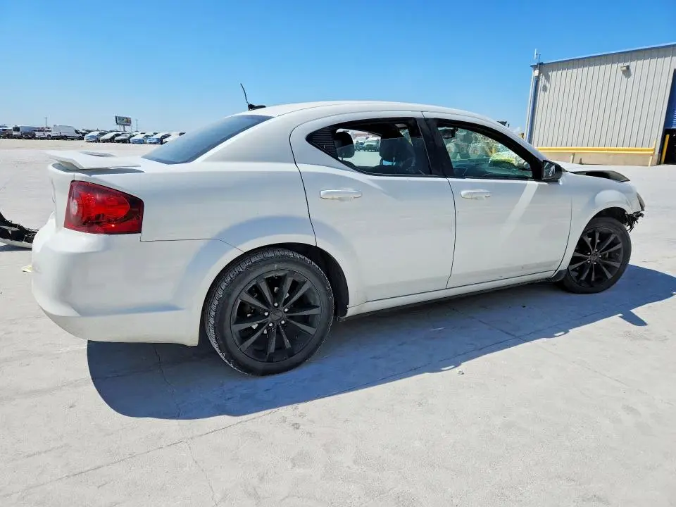 2013 DODGE AVENGER SE  