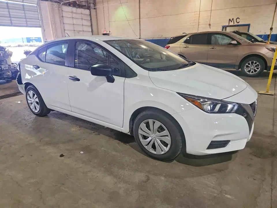 2021 NISSAN VERSA S  