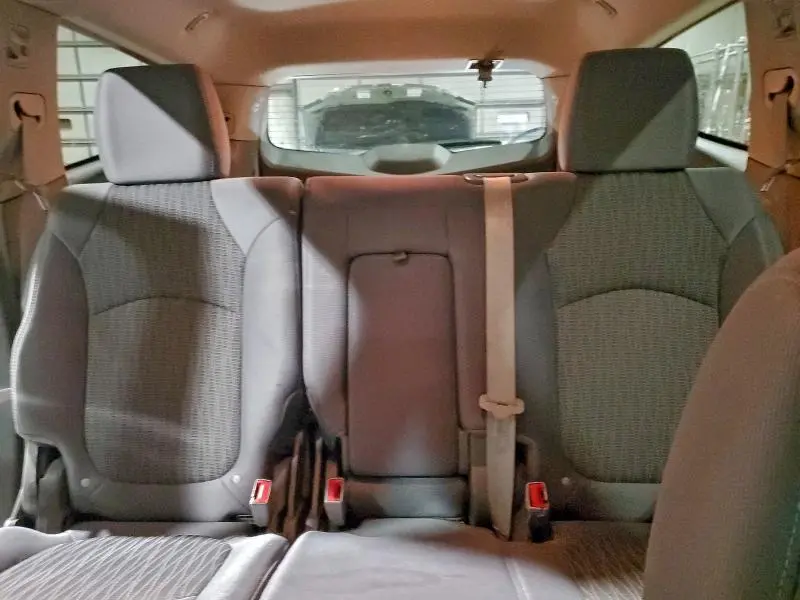 2015 CHEVROLET TRAVERSE LS  