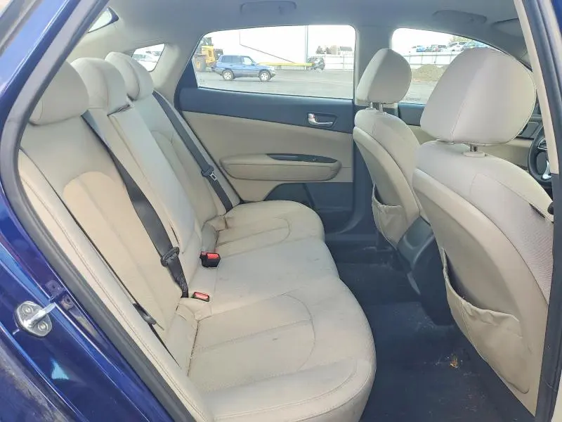 2017 KIA OPTIMA LX  