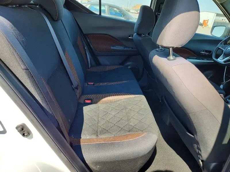 2019 NISSAN KICKS SR  