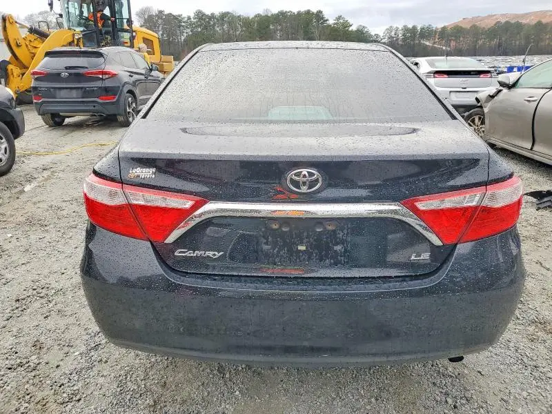 2016 TOYOTA CAMRY LE  