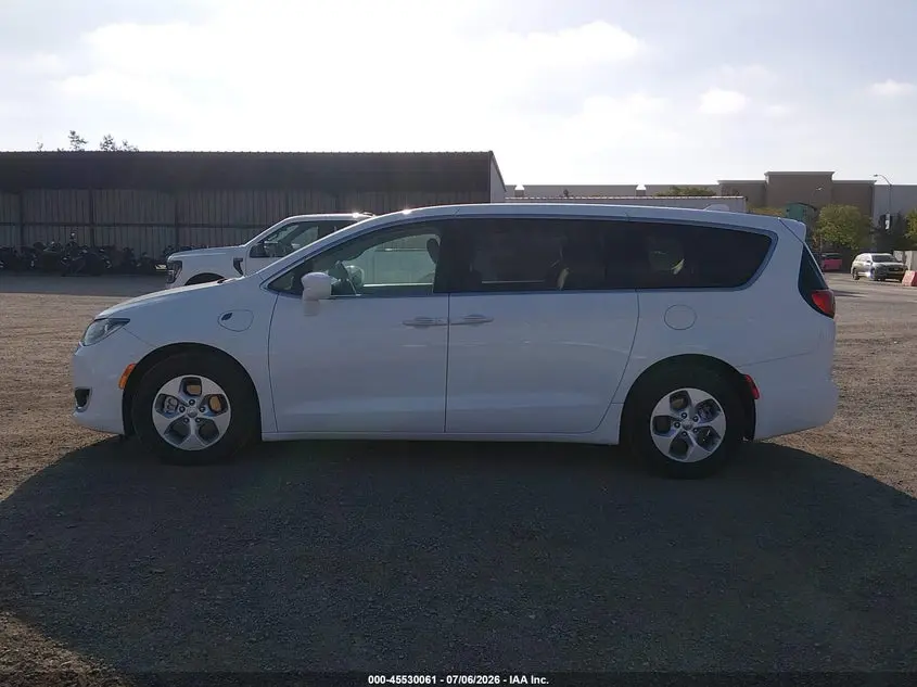 2019 CHRYSLER PACIFICA HYBRID TOURING PLUS