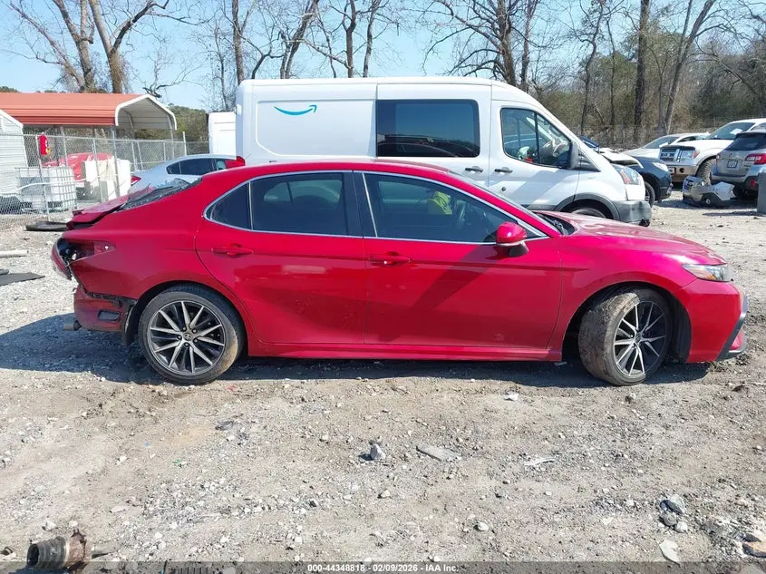 2022 TOYOTA CAMRY SE