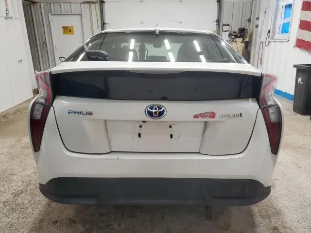 2016 TOYOTA PRIUS   