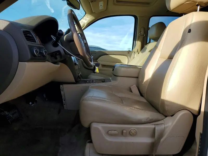 2013 CHEVROLET SUBURBAN K1500 LTZ  
