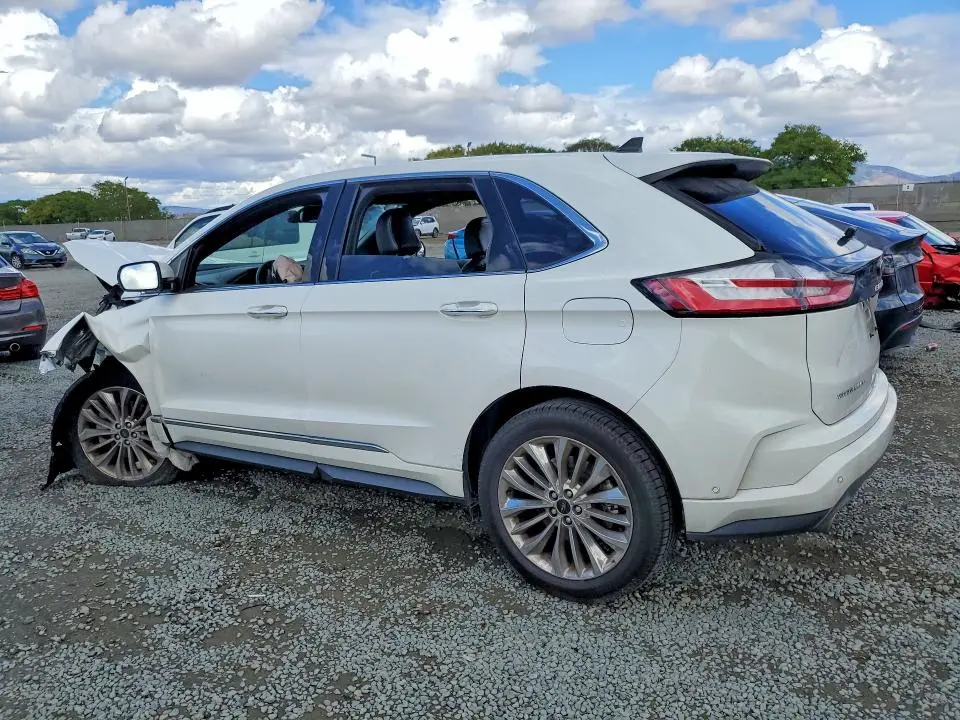 2022 FORD EDGE TITANIUM  