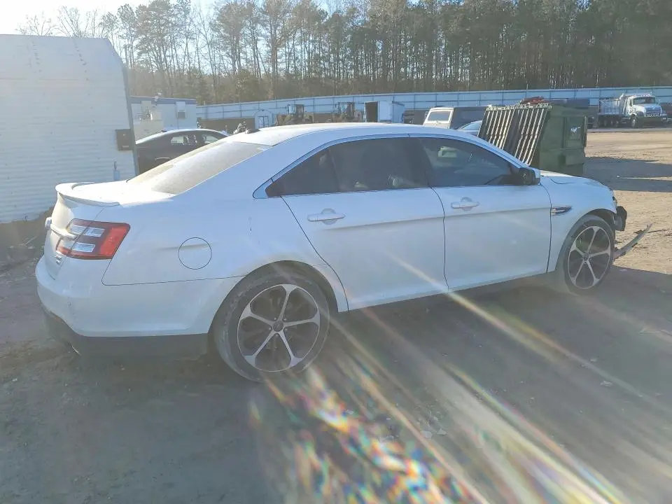 2015 FORD TAURUS SEL  