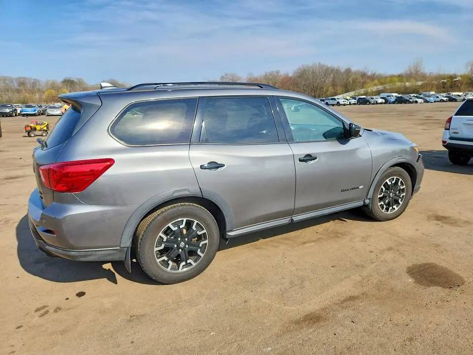 2020 NISSAN PATHFINDER SV  