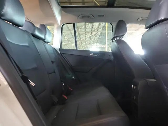 2013 VOLKSWAGEN TIGUAN S  