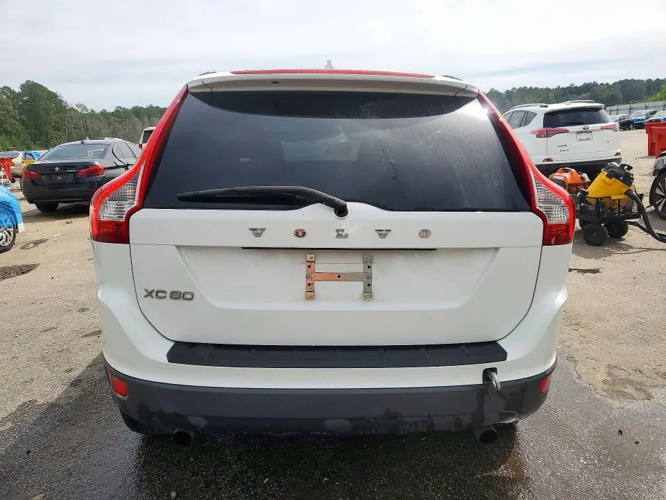 2011 VOLVO XC60 3.2  