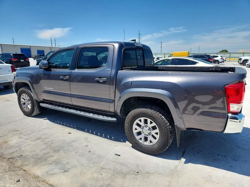 2017 TOYOTA TACOMA SR5 V6  