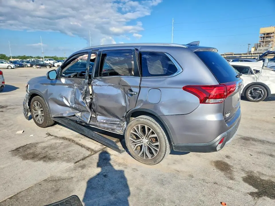 2018 MITSUBISHI OUTLANDER SE  