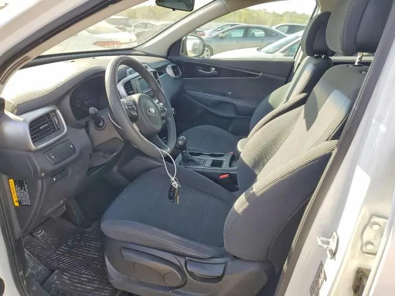 2017 KIA SORENTO LX V6  