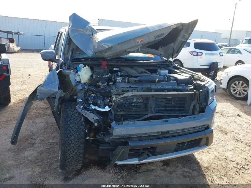 2024 NISSAN FRONTIER PRO-4X 4X4