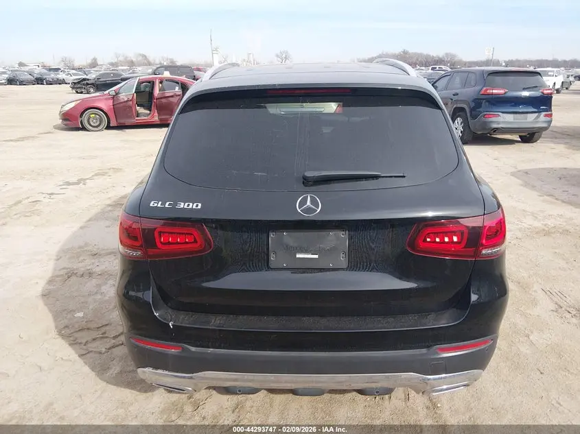 2020 MERCEDES-BENZ GLC 300  