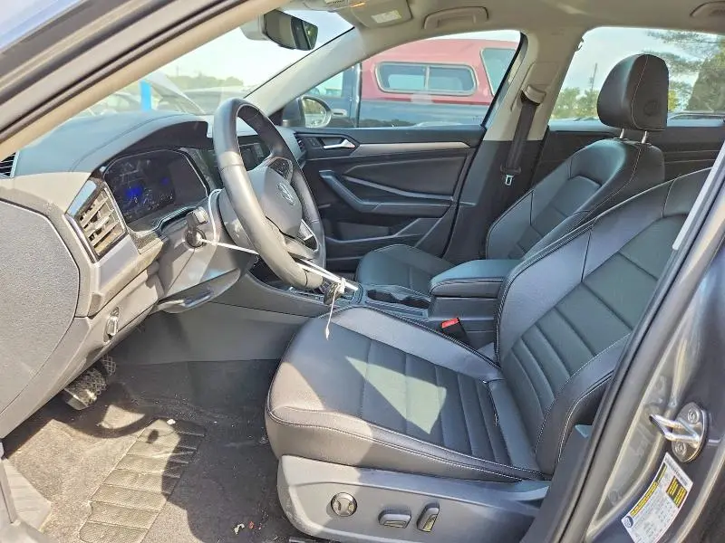 2023 VOLKSWAGEN JETTA SE  
