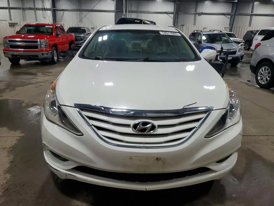 2011 HYUNDAI SONATA GLS  