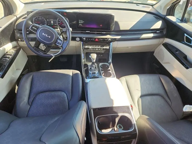 2024 KIA CARNIVAL EX  