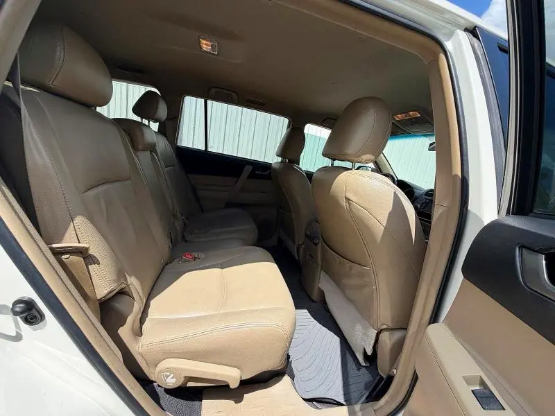 2013 TOYOTA HIGHLANDER PLUS  