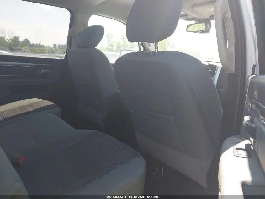 2019 RAM 1500 CLASSIC BIG HORN  4X4 5'7 BOX