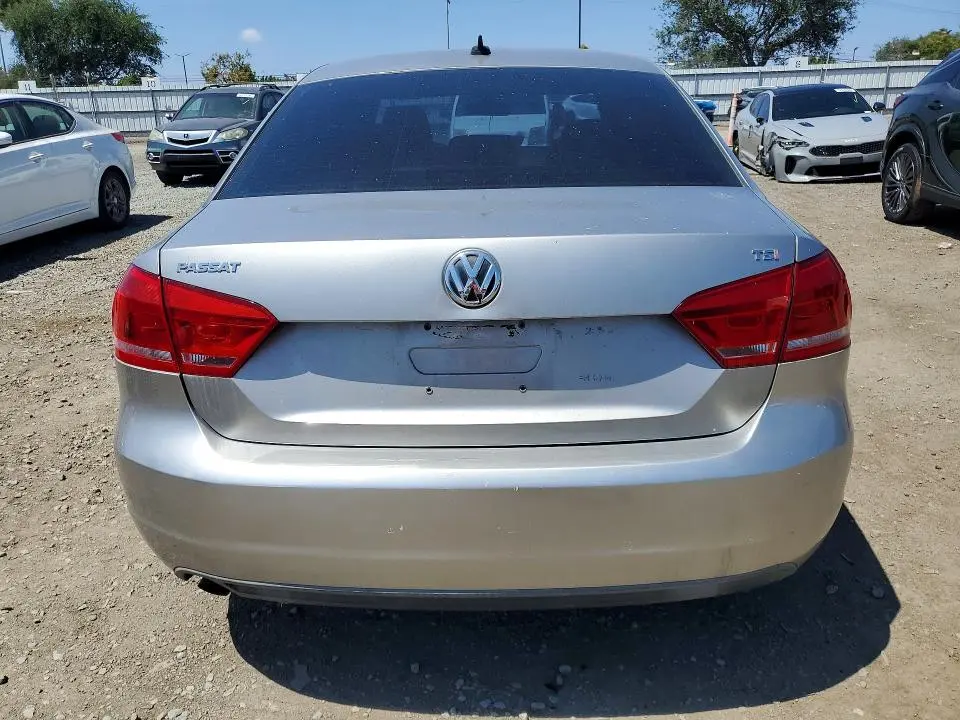 2014 VOLKSWAGEN PASSAT S  