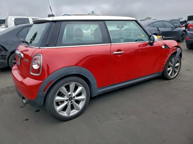 2013 MINI COOPER   