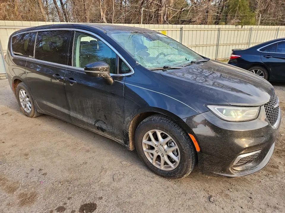 2023 CHRYSLER PACIFICA TOURING L  