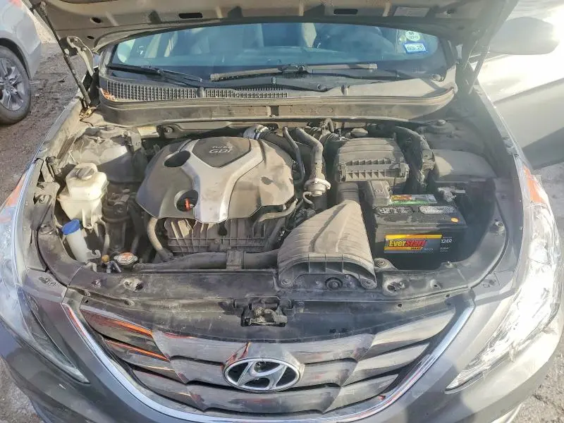 2013 HYUNDAI SONATA SE  