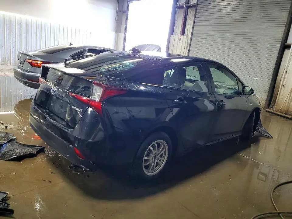 2019 TOYOTA PRIUS LE AWD-E  