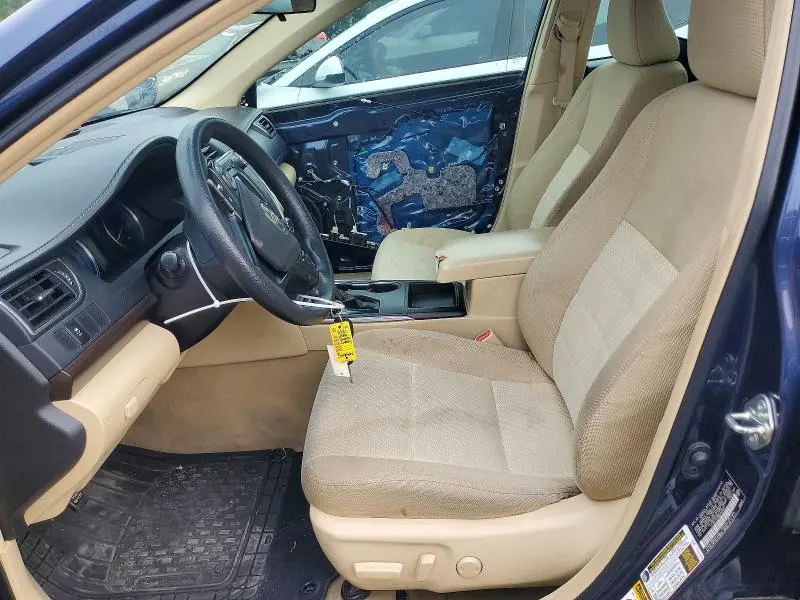 2016 TOYOTA CAMRY LE  