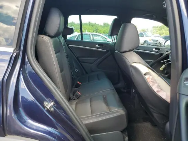 2016 VOLKSWAGEN TIGUAN S  