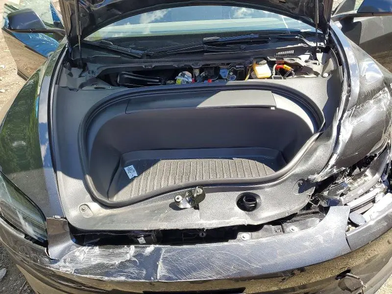 2024 TESLA 3   