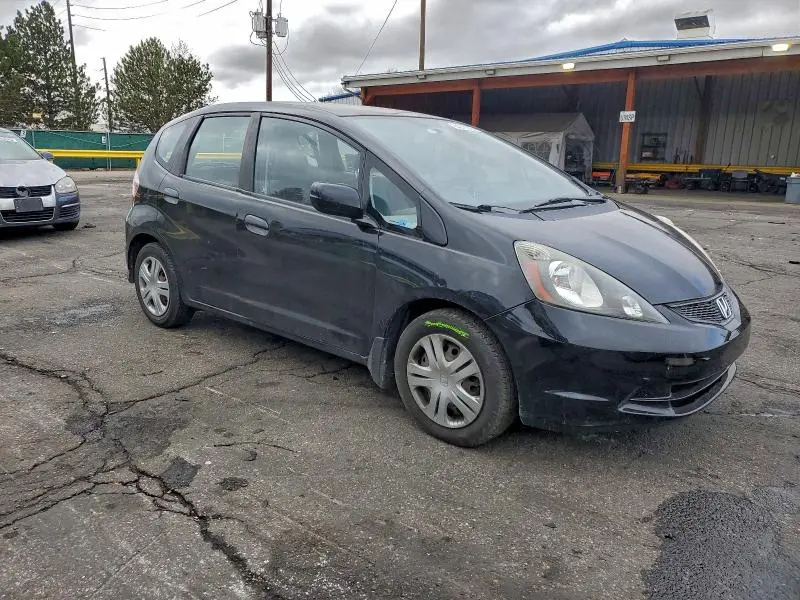 2011 HONDA FIT   