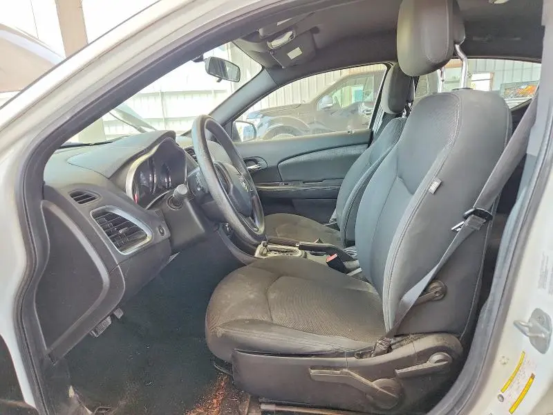 2012 DODGE AVENGER SE  