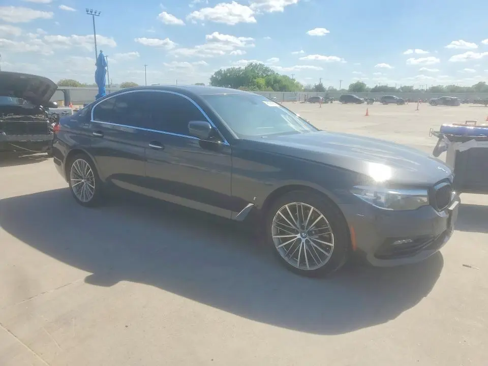 2018 BMW 530E   