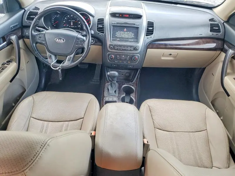 2014 KIA SORENTO LX  