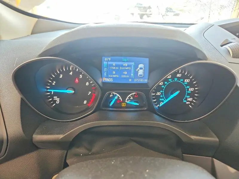2015 FORD ESCAPE SE  