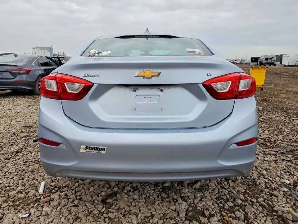 2017 CHEVROLET CRUZE LT  