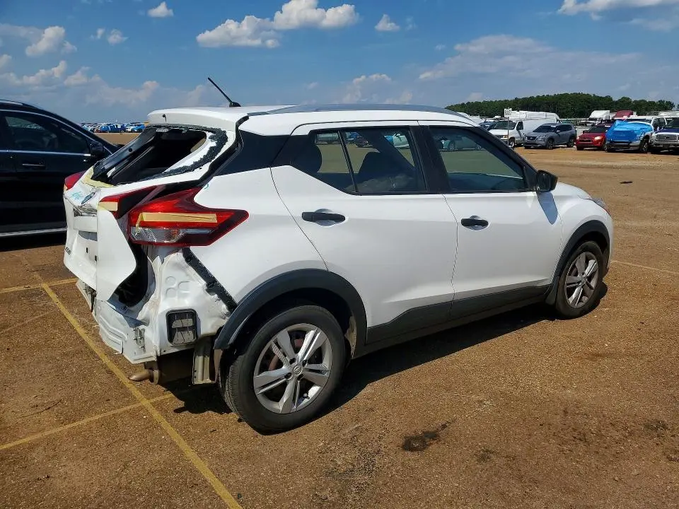2019 NISSAN KICKS S  