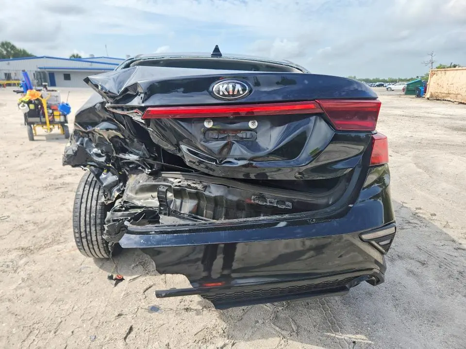 2019 KIA FORTE LXS  