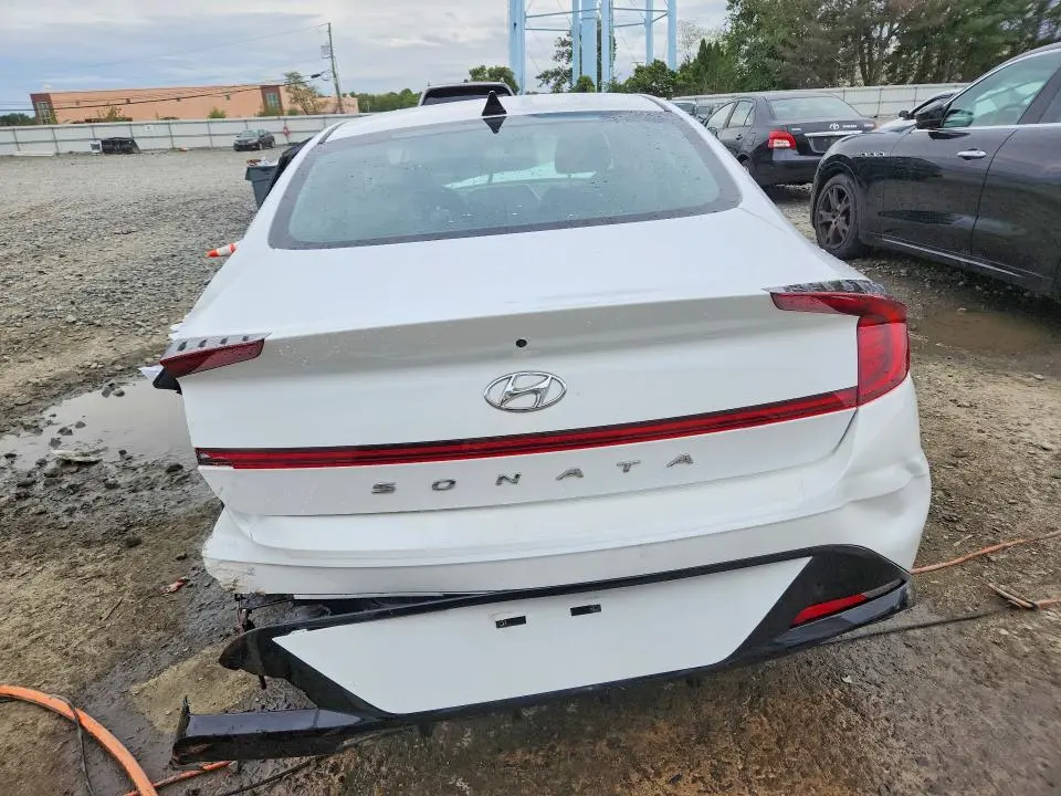 2021 HYUNDAI SONATA SEL  