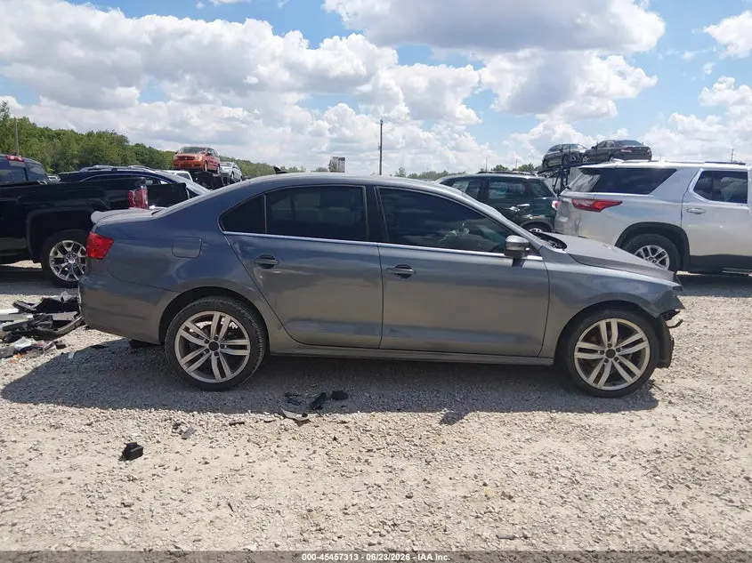 2013 VOLKSWAGEN JETTA 2.0L TDI