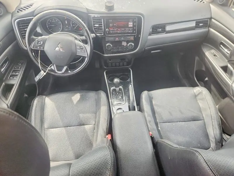 2017 MITSUBISHI OUTLANDER SE  