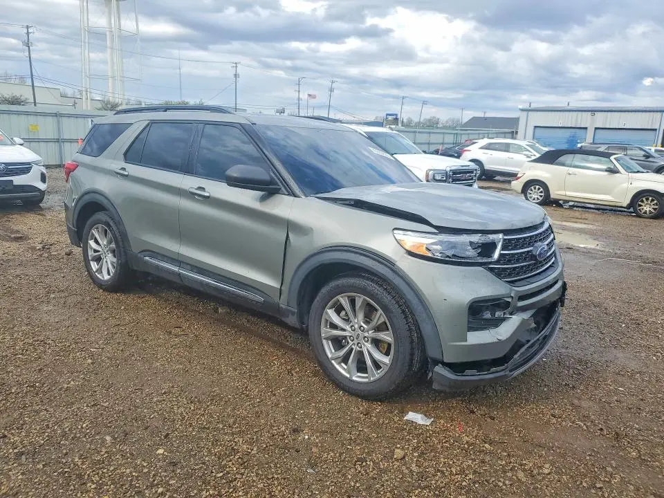 2020 FORD EXPLORER XLT  