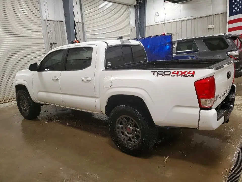 2017 TOYOTA TACOMA SR V6  