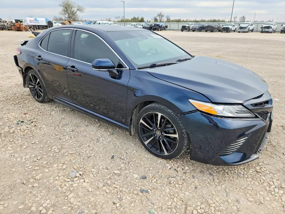 2020 TOYOTA CAMRY XSE  