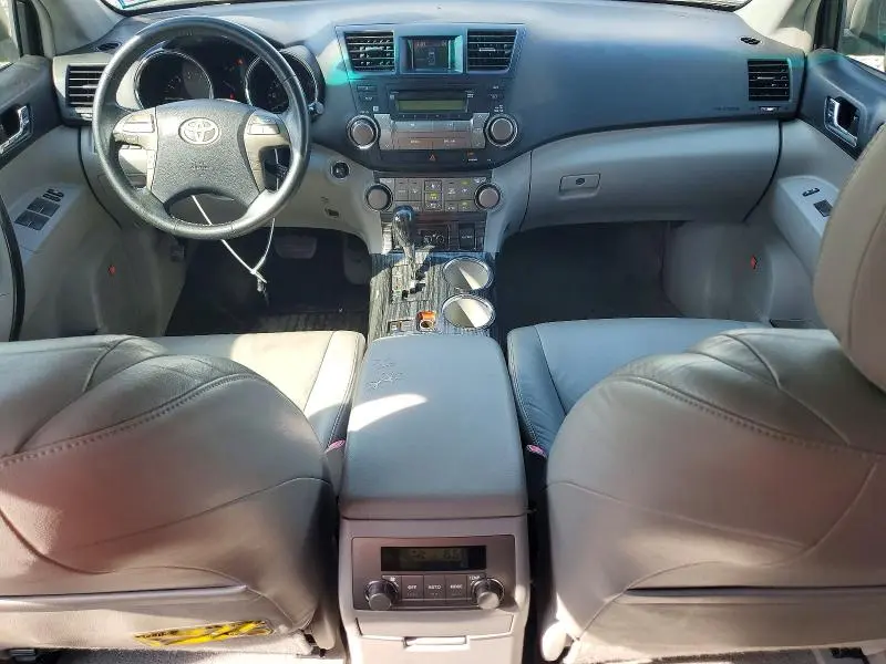2025 TOYOTA HIGHLANDER LIMITED  